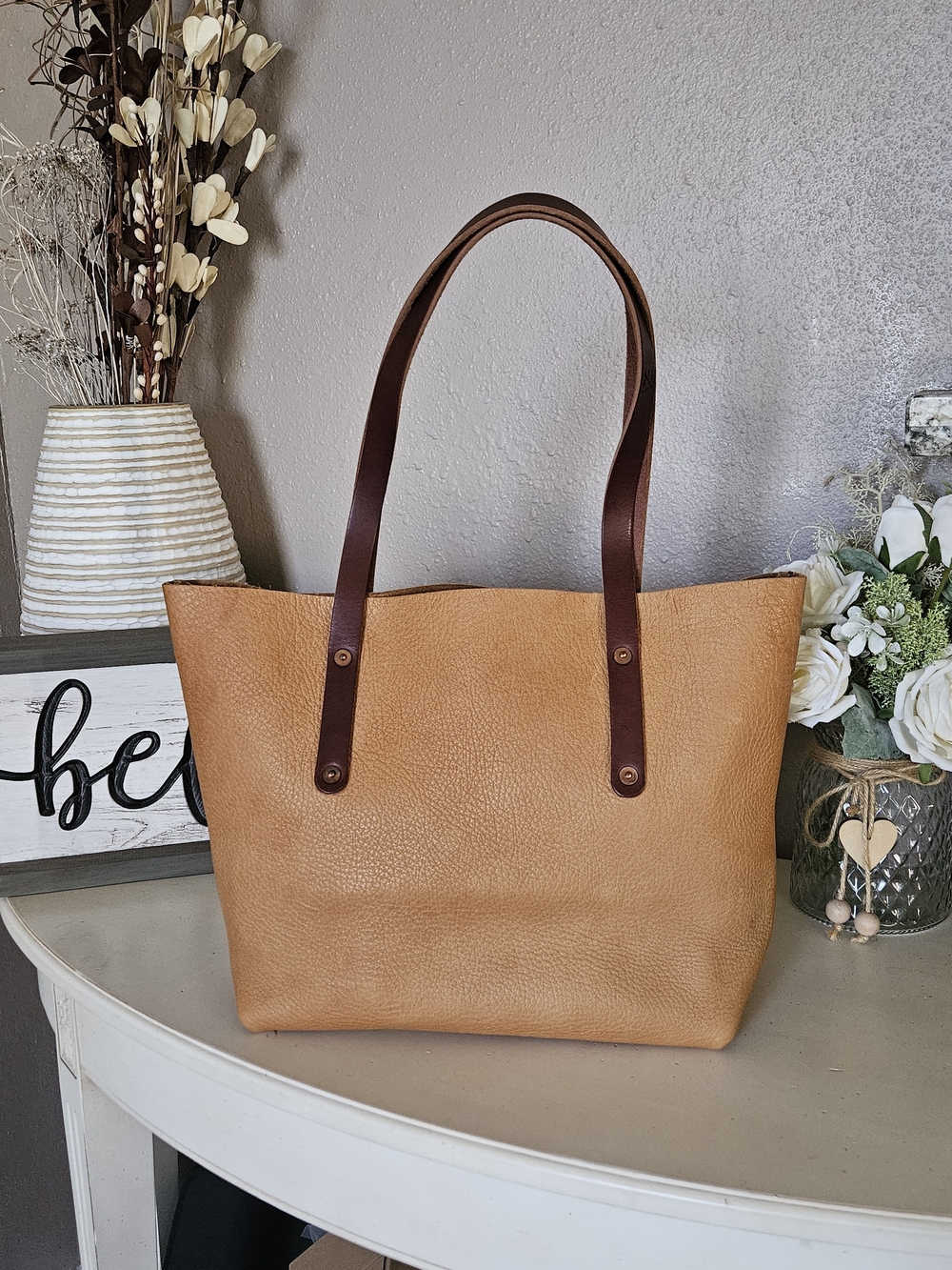 Go Forth Goods Large Avery Tan Leather Tote - Picture 2 of 10